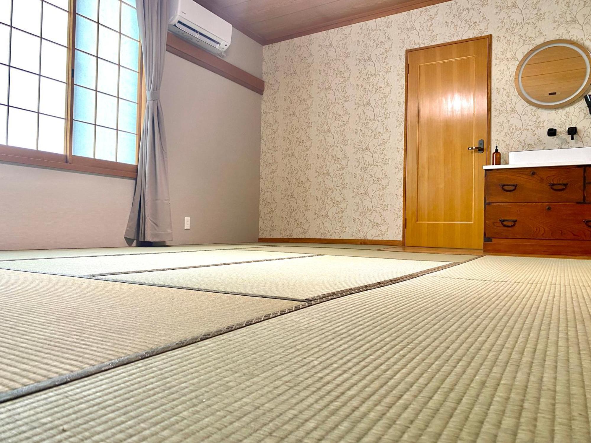 Togari Inn Suites Iiyama Buitenkant foto